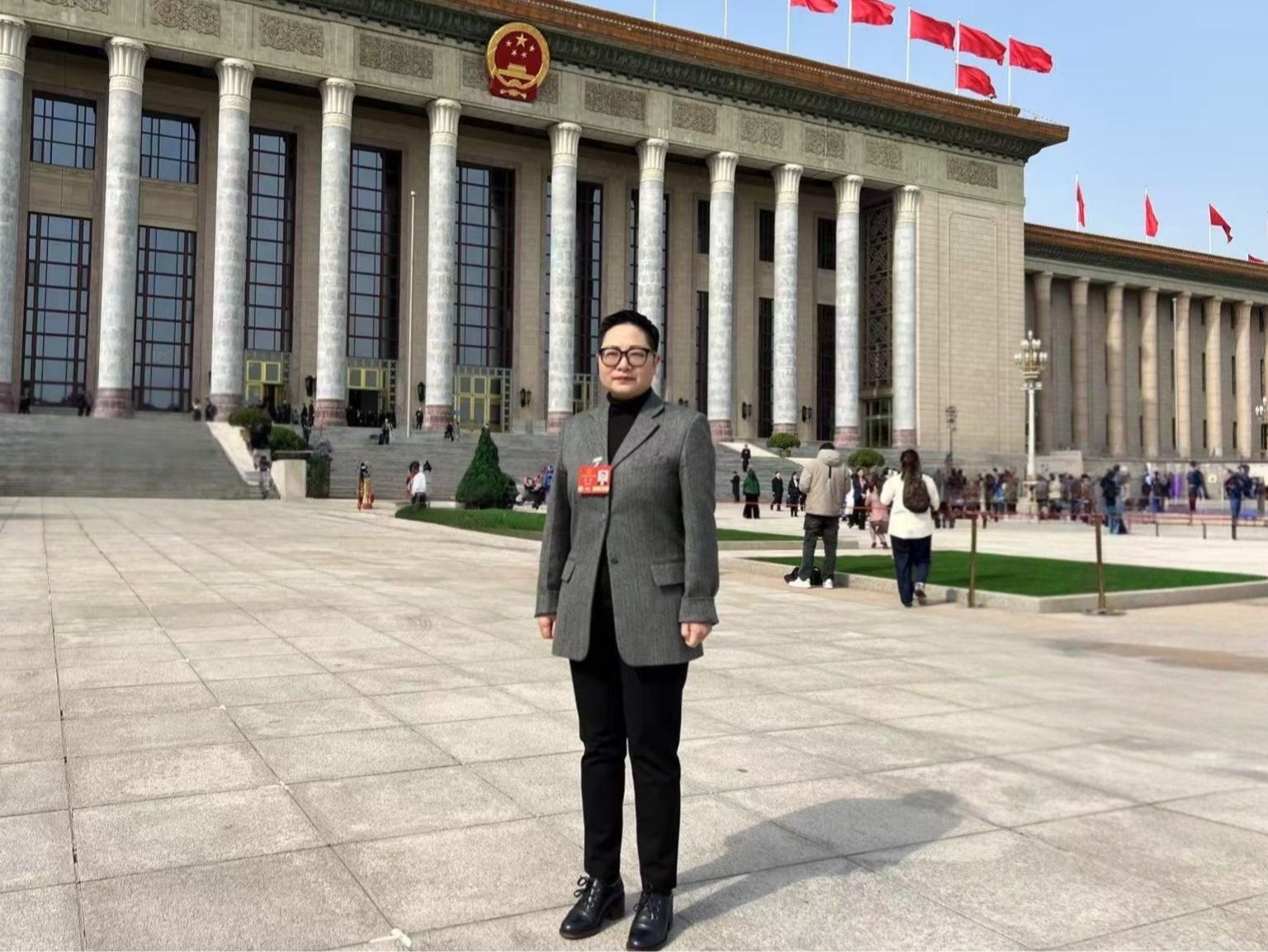 “学习强国”首页报道五大联赛直播平台校长黄艳履职建言-1027-媒体关注